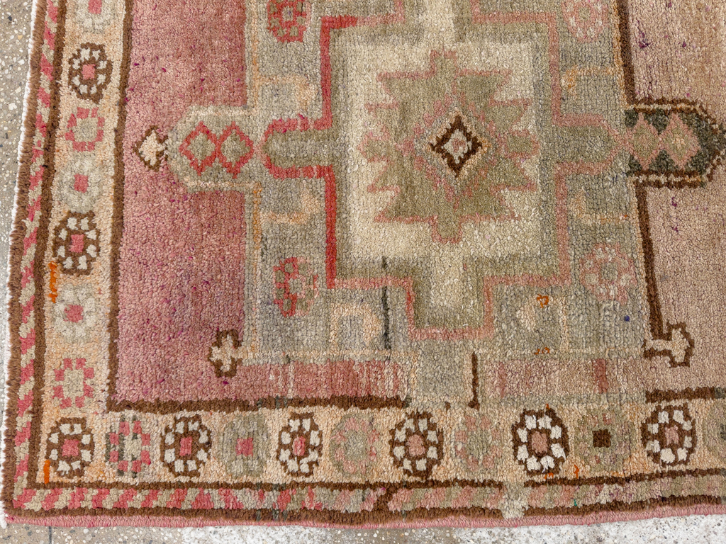 Vintage Turkish Anatolian Runner, No.33693 - Gsblank