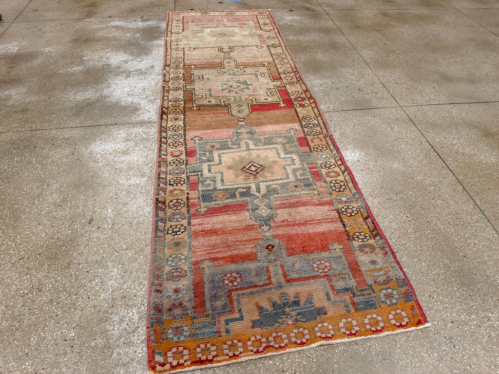 Vintage Turkish Anatolian Runner, No.33693 - Gsblank