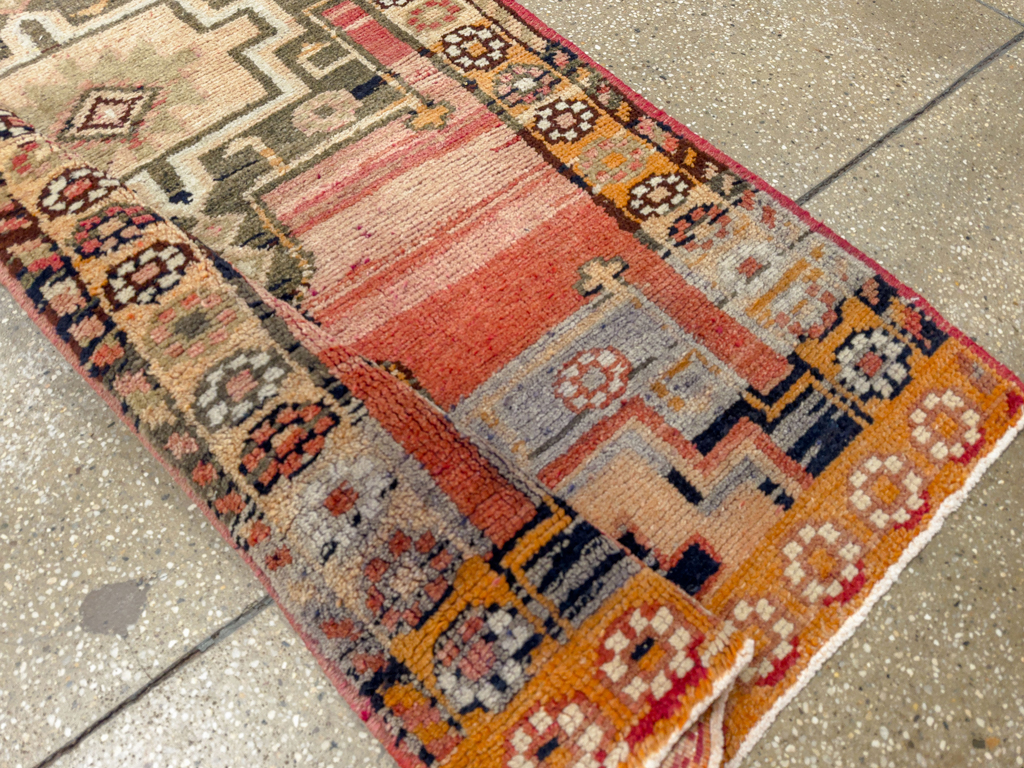 Vintage Turkish Anatolian Runner, No.33693 - Gsblank