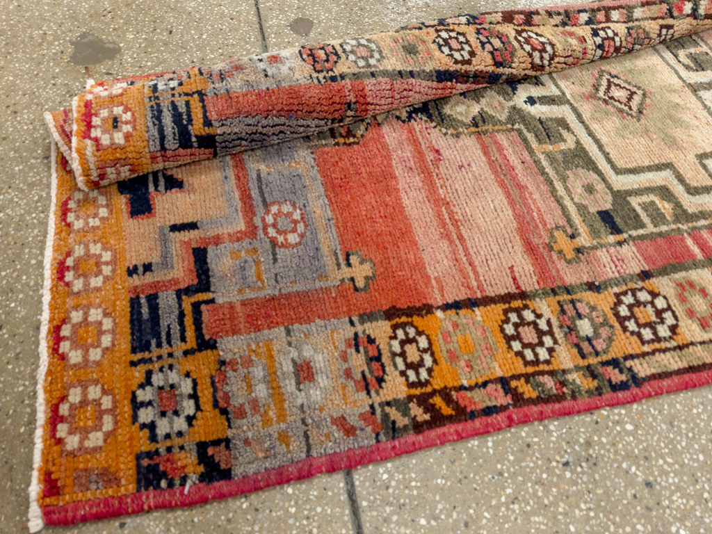 Vintage Turkish Anatolian Runner, No.33693 - Gsblank