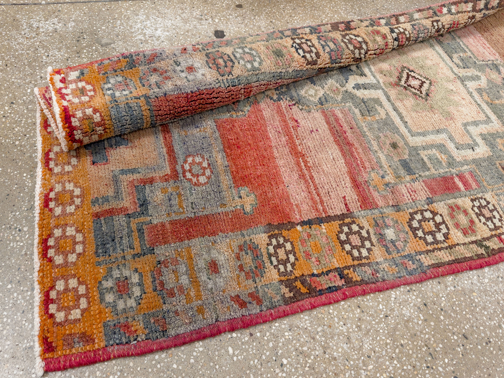 Vintage Turkish Anatolian Runner, No.33693 - Gsblank