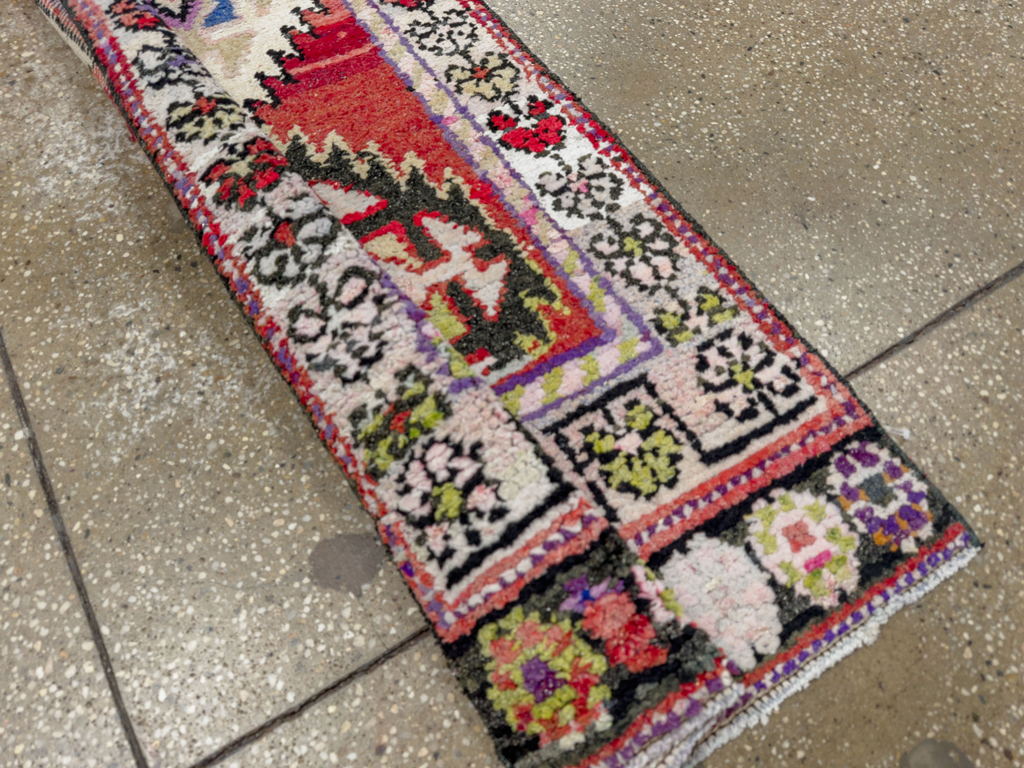 Vintage Turkish Anatolian Runner, No.33694 - Gsblank