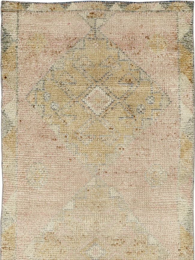 Vintage Turkish Anatolian Runner, No.33700 - Gsblank