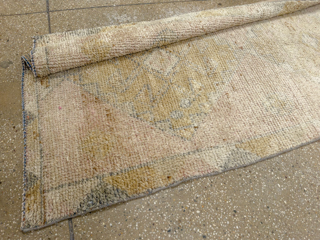 Vintage Turkish Anatolian Runner, No.33700 - Gsblank