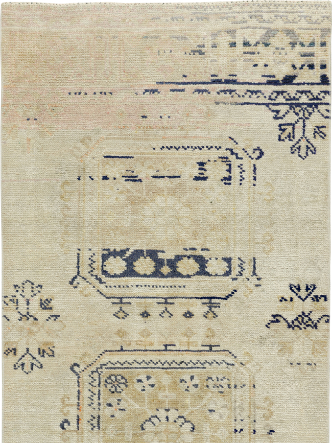 Vintage Turkish Anatolian Runner, No.33702 - Gsblank