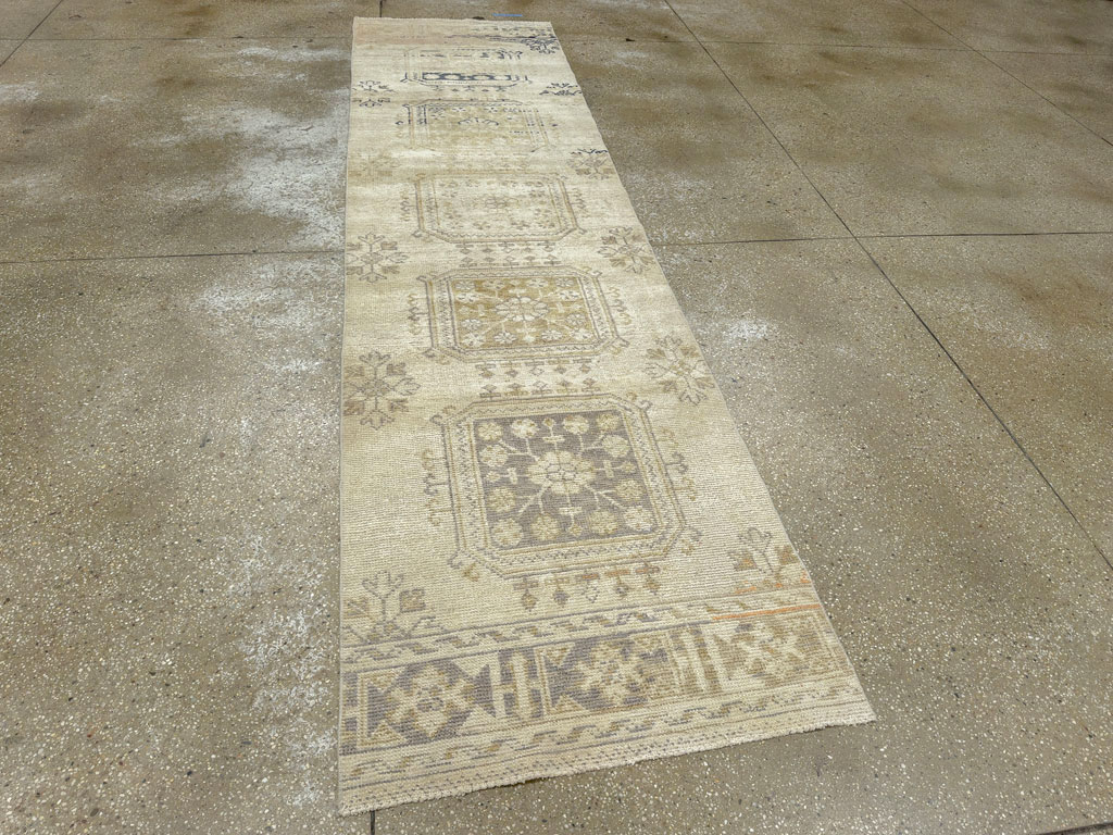 Vintage Turkish Anatolian Runner, No.33702 - Gsblank