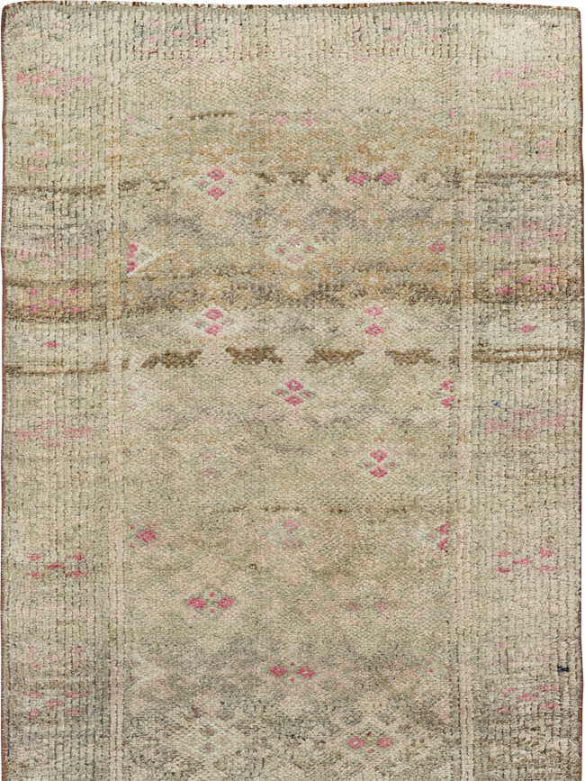 Vintage Turkish Anatolian Runner, No.33705 - Gsblank