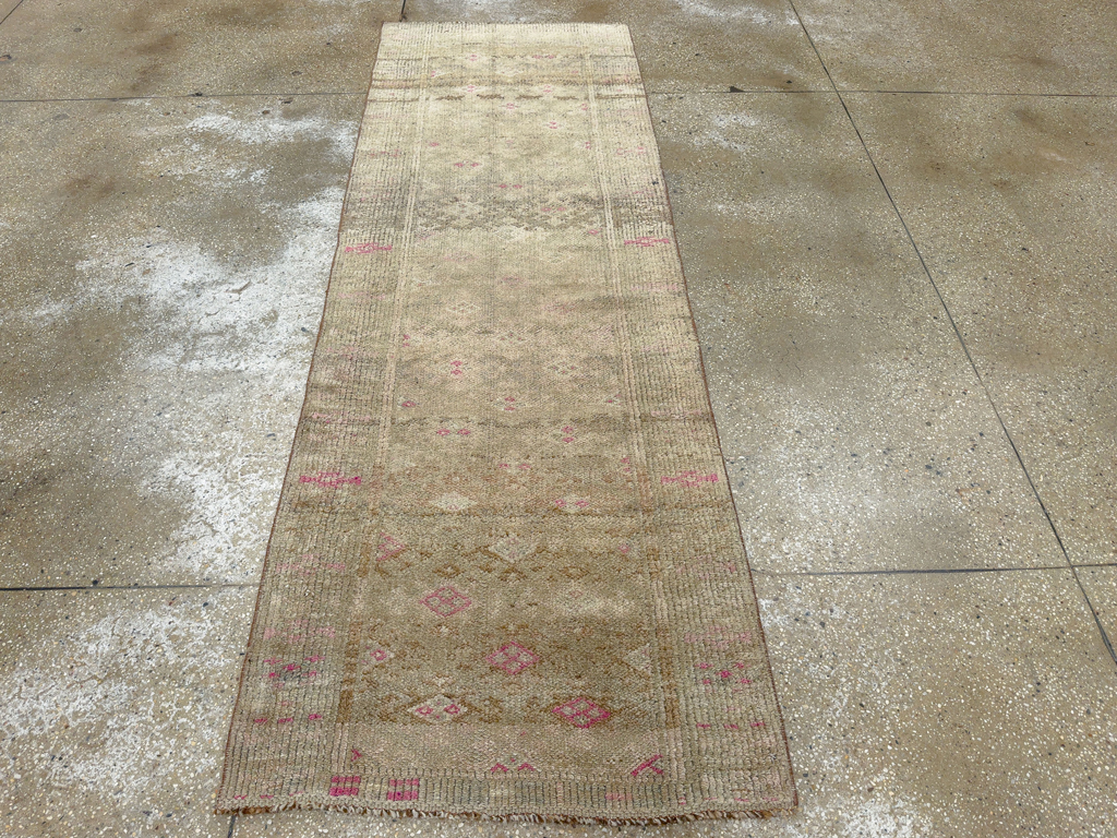 Vintage Turkish Anatolian Runner, No.33705 - Gsblank