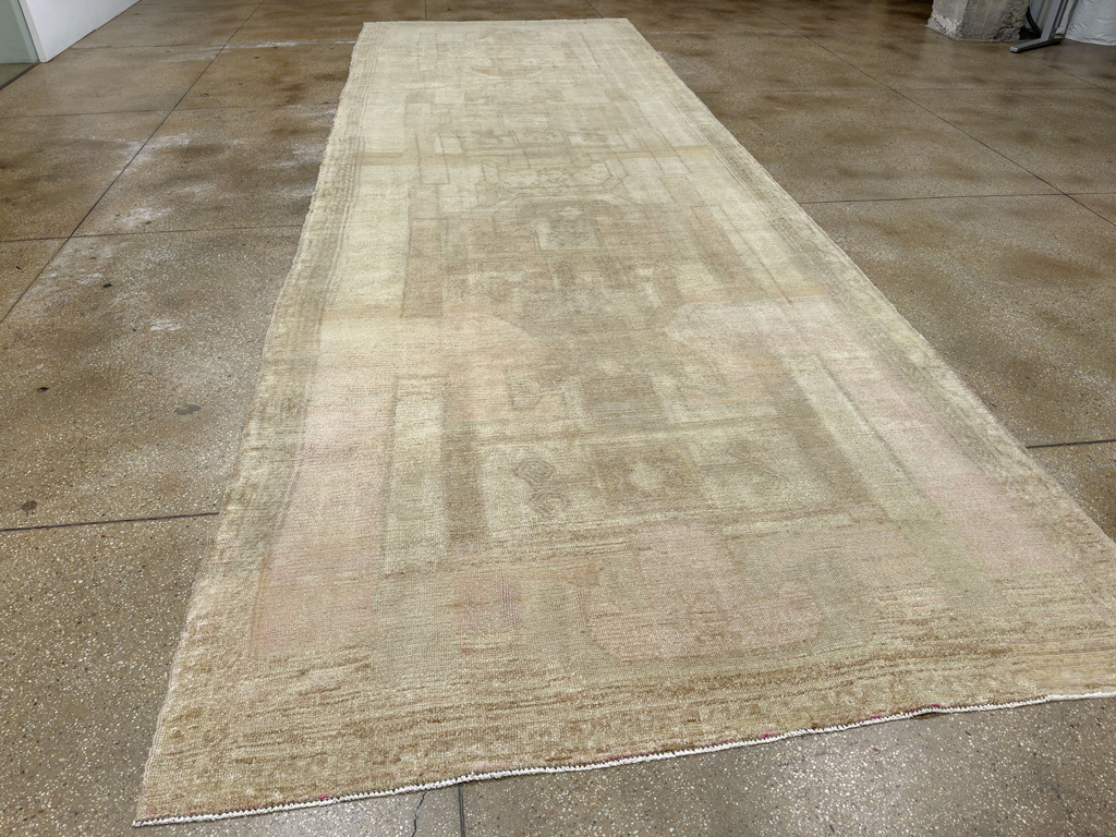 Vintage Turkish Anatolian Wide Gallery Runner, No.33706 - Gsblank