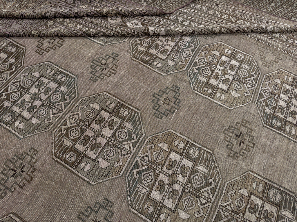 Vintage Central Asian Turkoman Room Size Carpet, No.33708 - Gsblank