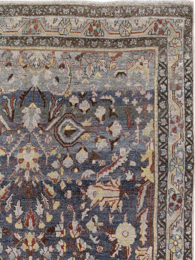 Antique Persian Mahal Gallery Carpet, No.33709 - Gsblank