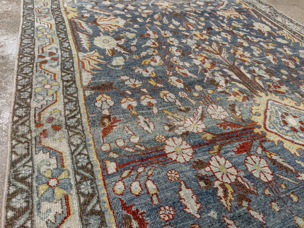 Antique Persian Mahal Gallery Carpet, No.33709 - Gsblank