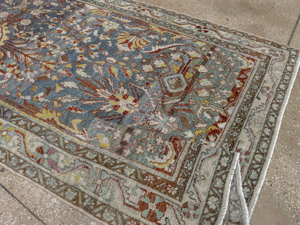 Antique Persian Mahal Gallery Carpet, No.33709 - Gsblank