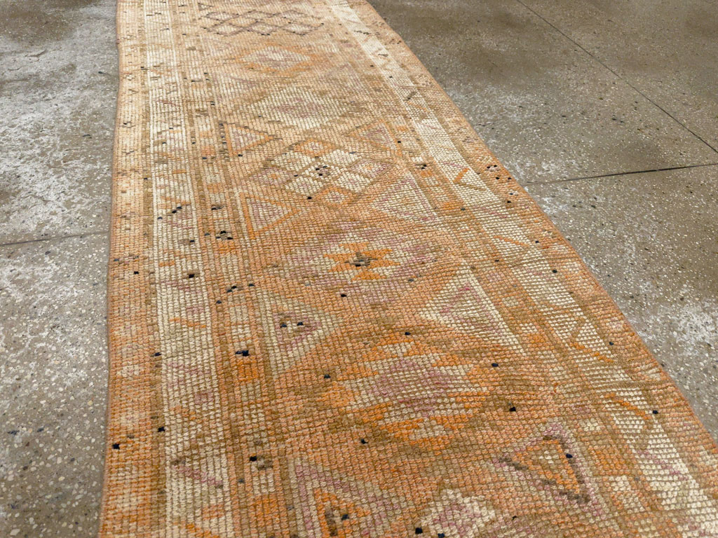 Vintage Turkish Anatolian Runner, No.33710 - Gsblank