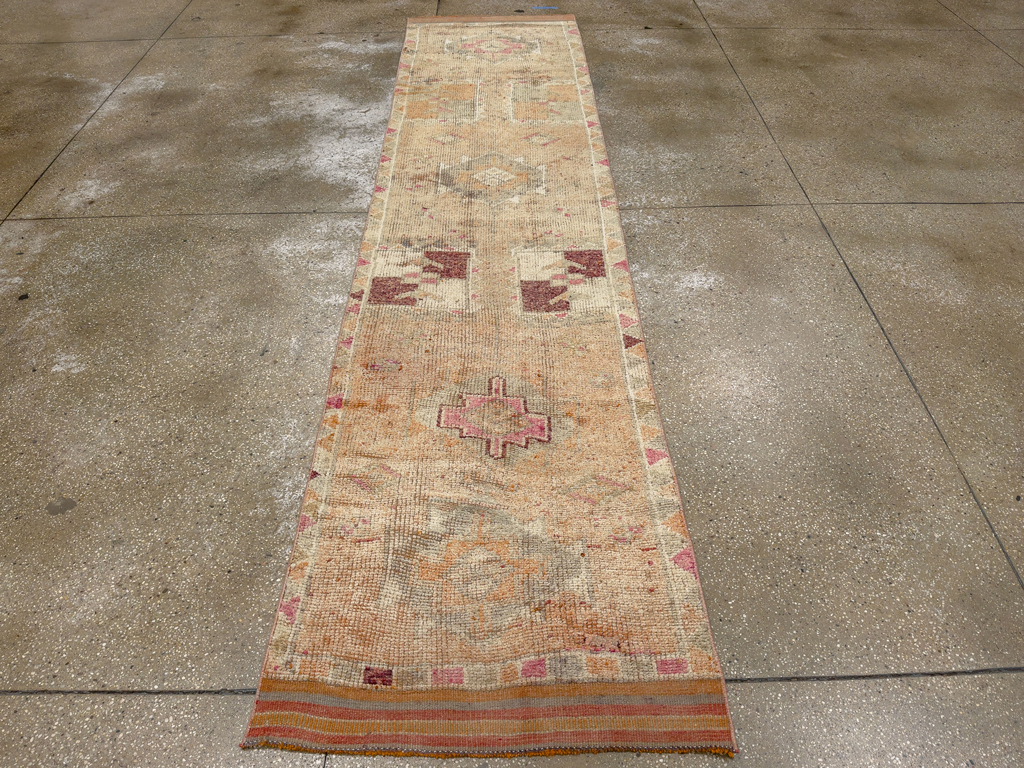 Vintage Turkish Anatolian Runner, No.33712 - Gsblank