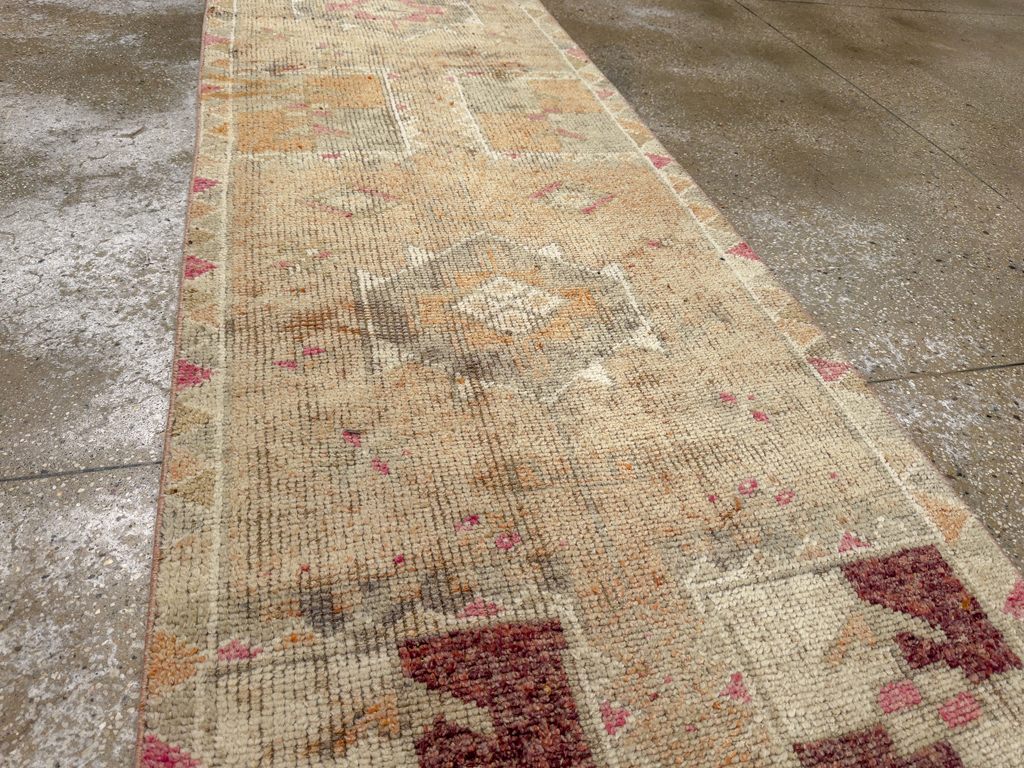 Vintage Turkish Anatolian Runner, No.33712 - Gsblank