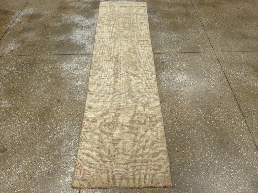Vintage Turkish Anatolian Runner, No.33720 - Gsblank