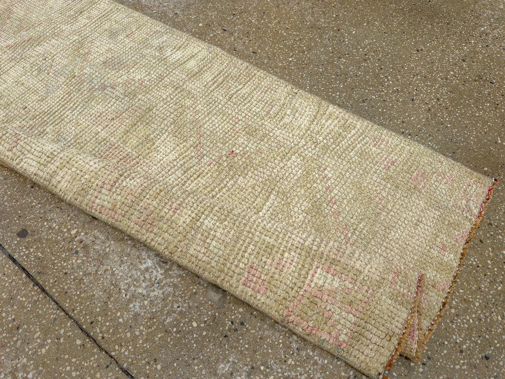Vintage Turkish Anatolian Runner, No.33720 - Gsblank
