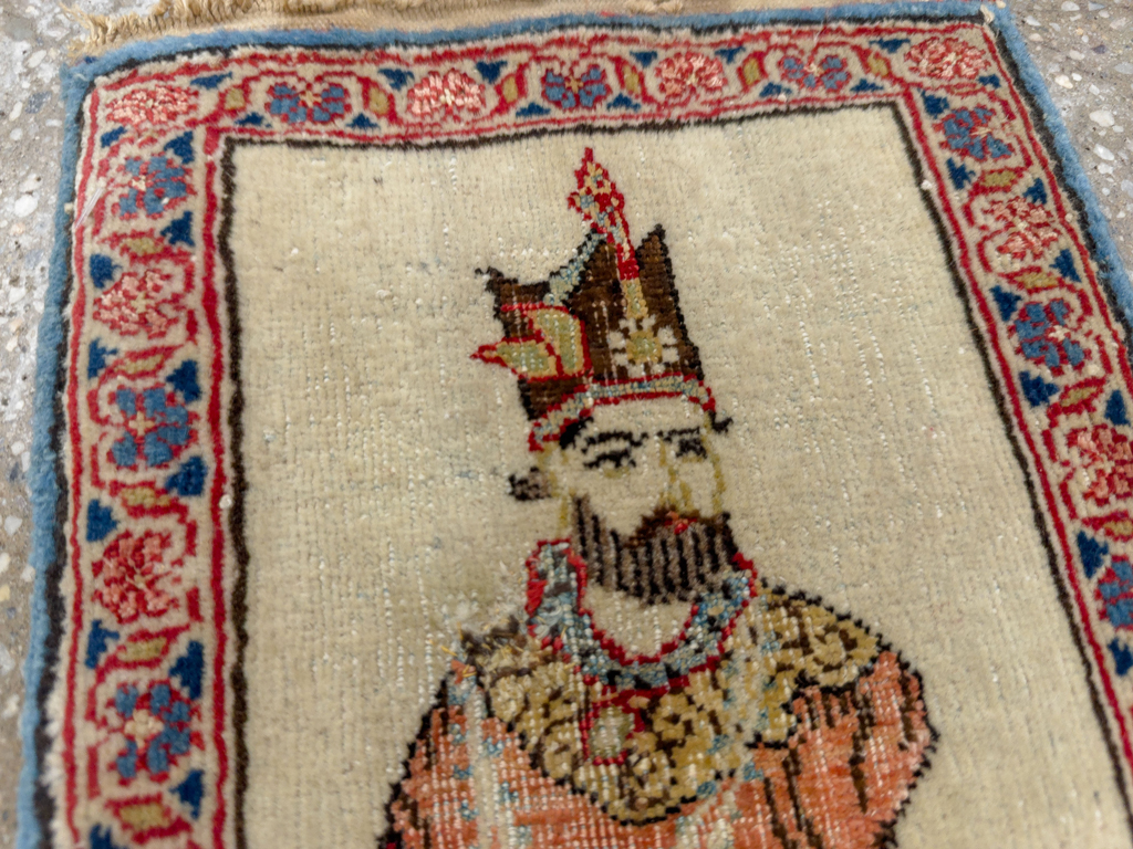 Antique Persian Kashan Pictorial Rug, No.33722 - Gsblank