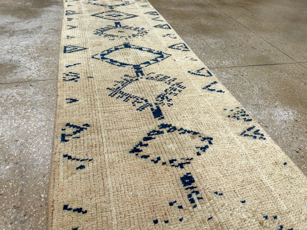 Vintage Turkish Anatolian Runner, No.33723 - Gsblank