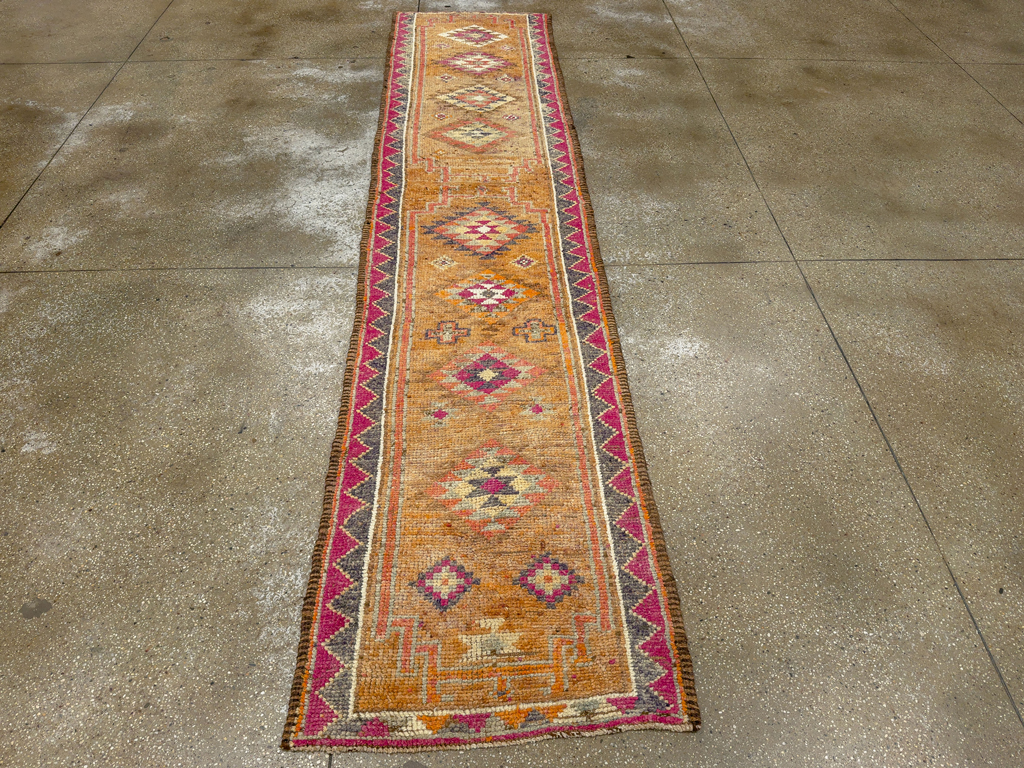 Vintage Turkish Anatolian Runner, No.33726 - Gsblank