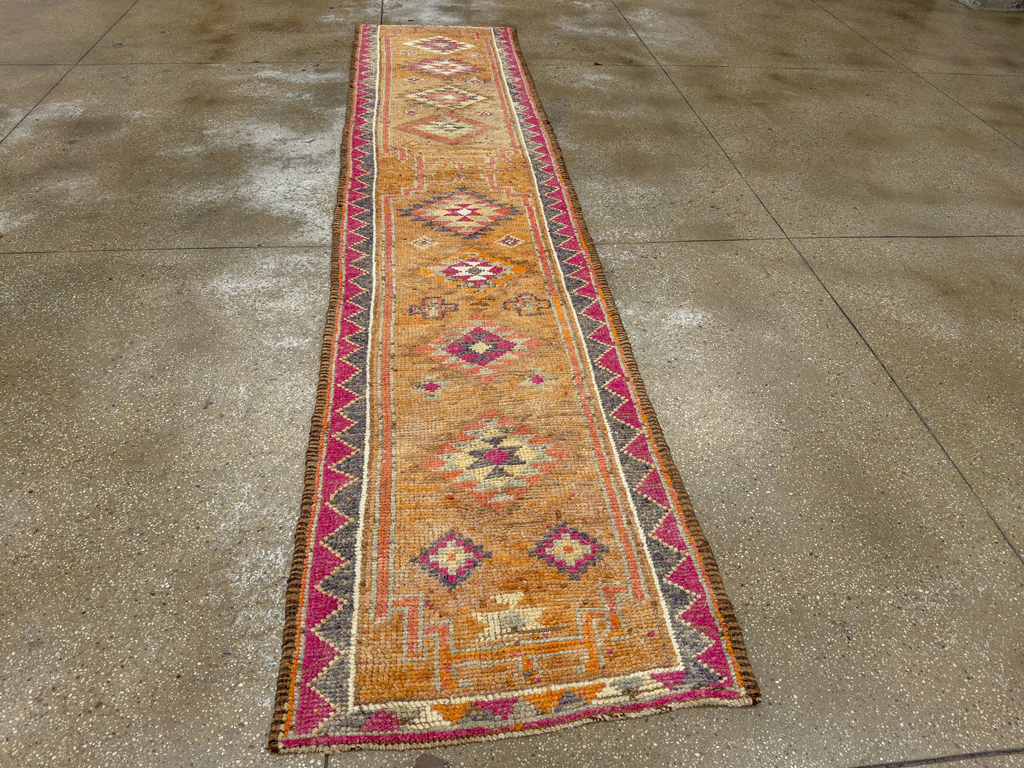 Vintage Turkish Anatolian Runner, No.33726 - Gsblank