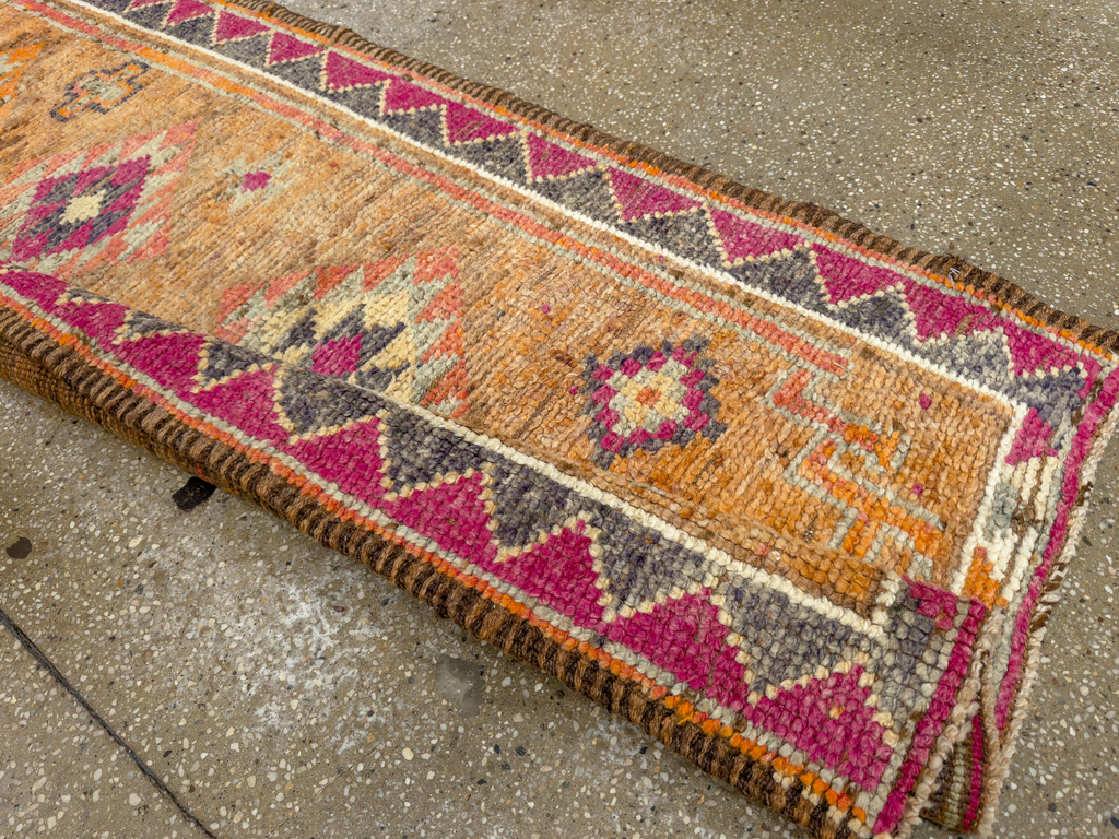 Vintage Turkish Anatolian Runner, No.33726 - Gsblank