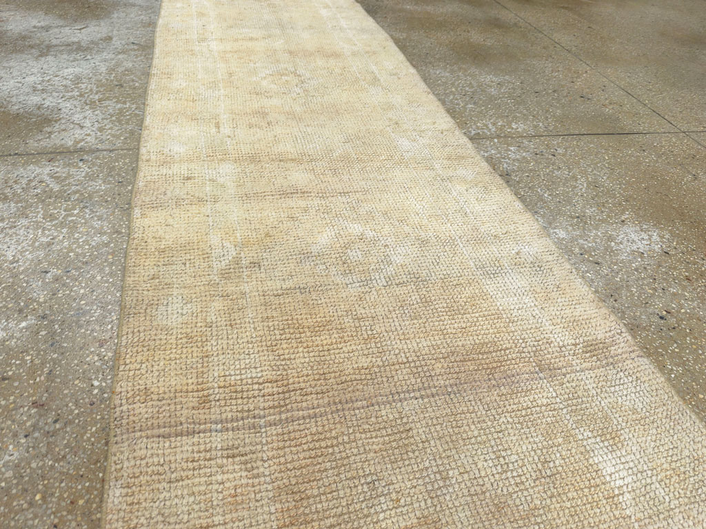 Vintage Turkish Anatolian Runner, No.33732 - Gsblank