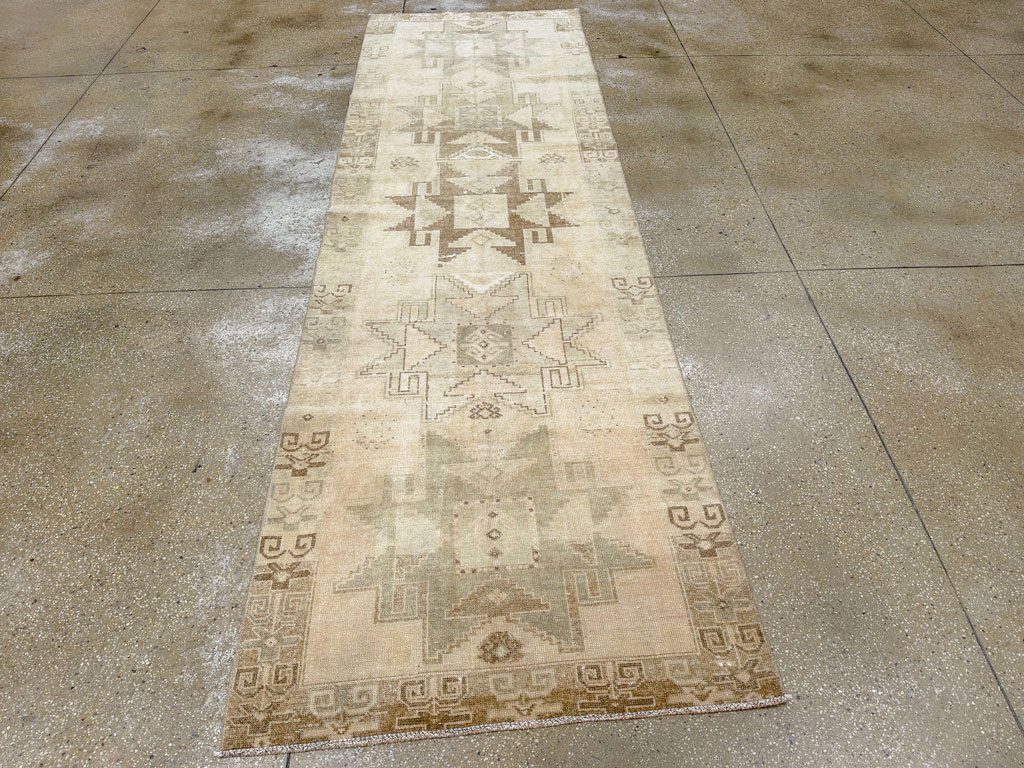 Vintage Turkish Anatolian Runner, No.33739 - Gsblank
