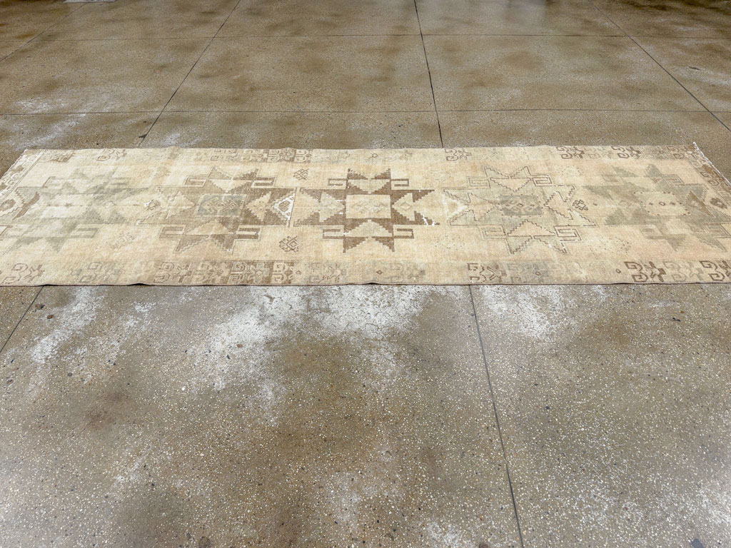 Vintage Turkish Anatolian Runner, No.33739 - Gsblank