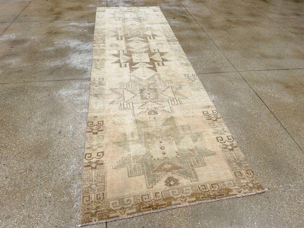 Vintage Turkish Anatolian Runner, No.33739 - Gsblank