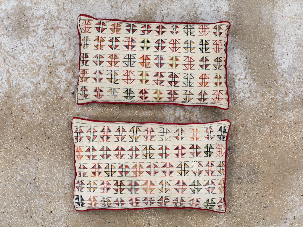 Vintage Persian Kurdish Pillow (Pair: 2 of 2), No.33744 - Gsblank
