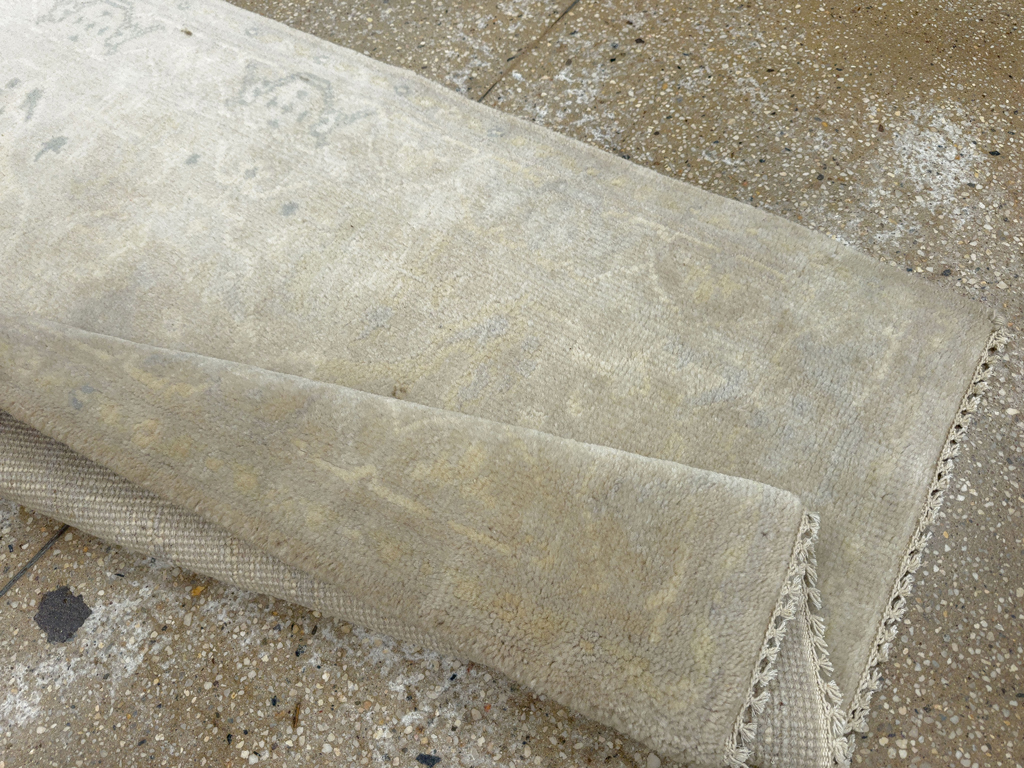 Modern Turkish Oushak Small Runner, No.33781 - Gsblank