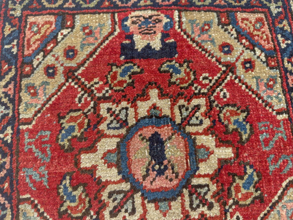 Antique Persian Pictorial Heriz Rug, No.33788 - Gsblank