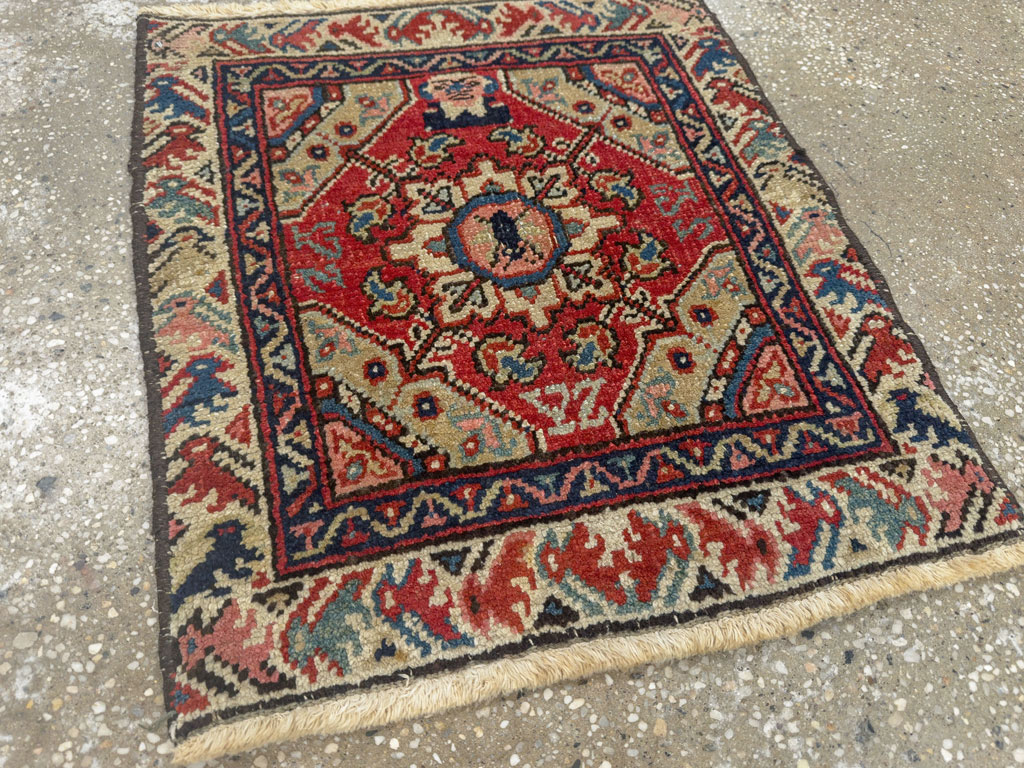 Antique Persian Pictorial Heriz Rug, No.33788 - Gsblank