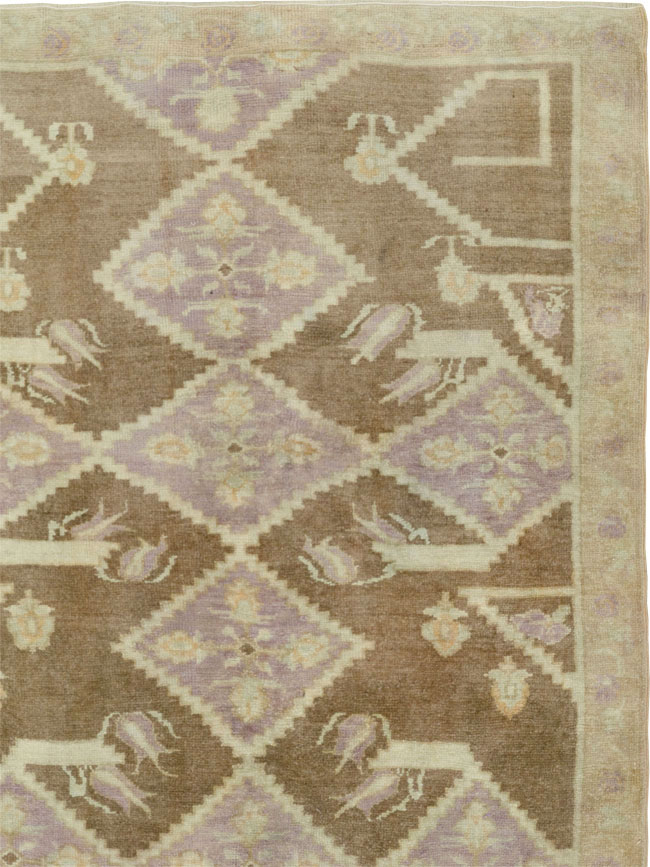 Vintage Turkish Anatolian Square Room Size Carpet, No.33796 - Gsblank