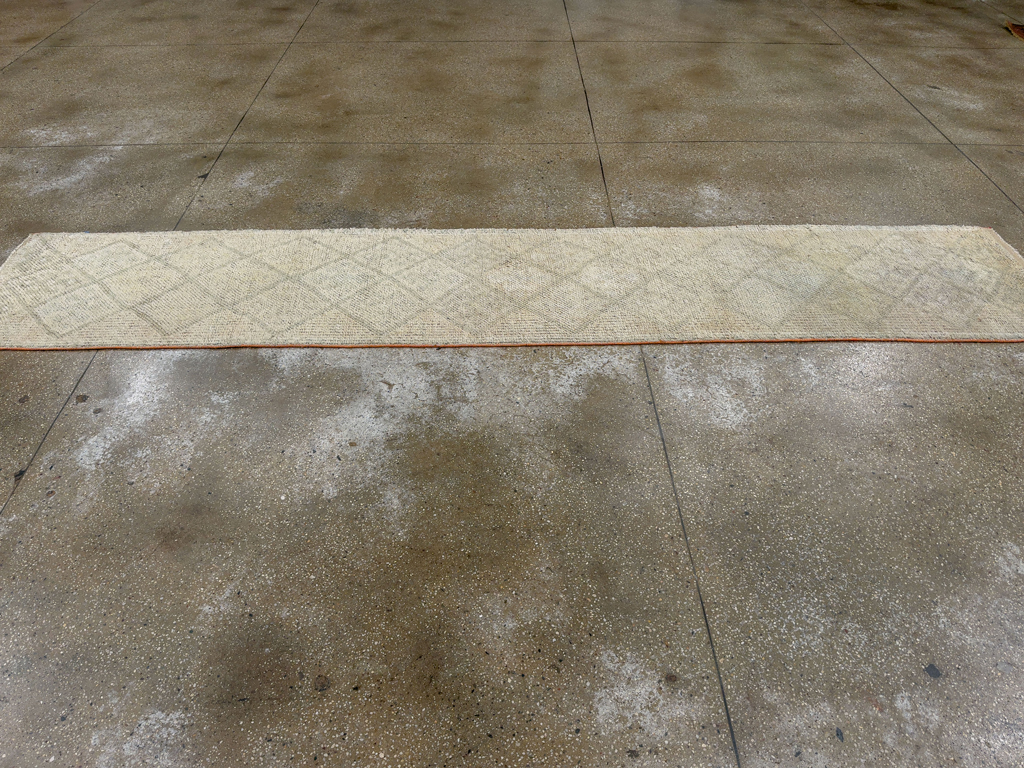 Vintage Turkish Anatolian Runner, No.33799 - Gsblank