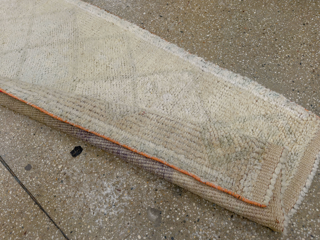 Vintage Turkish Anatolian Runner, No.33799 - Gsblank