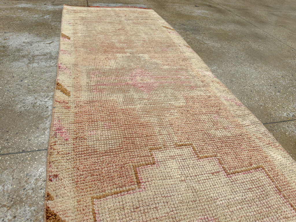 Vintage Turkish Anatolian Runner, No.33800 - Gsblank