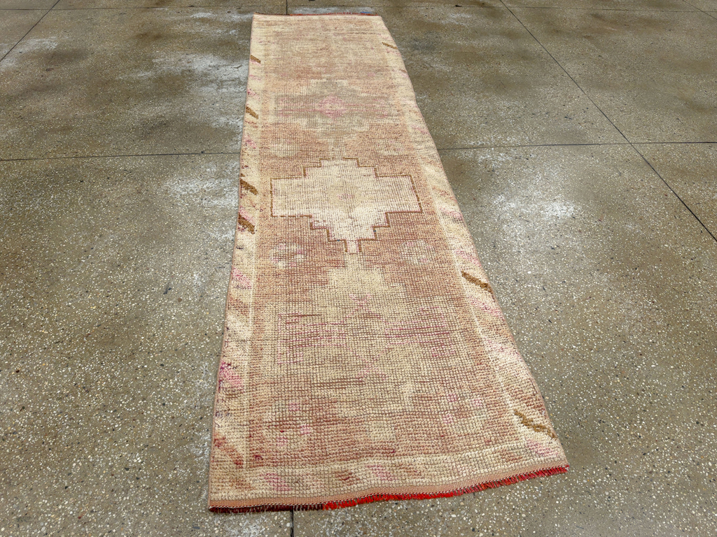 Vintage Turkish Anatolian Runner, No.33800 - Gsblank
