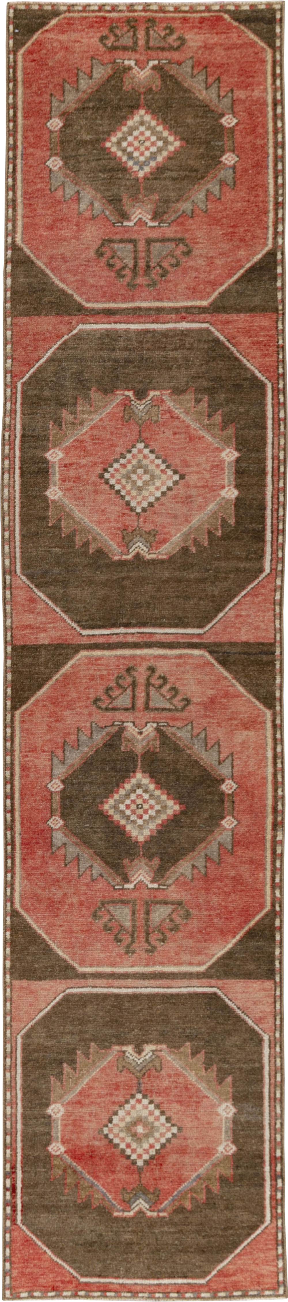 Vintage Turkish Anatolian Runner, No.33837 - Gsblank