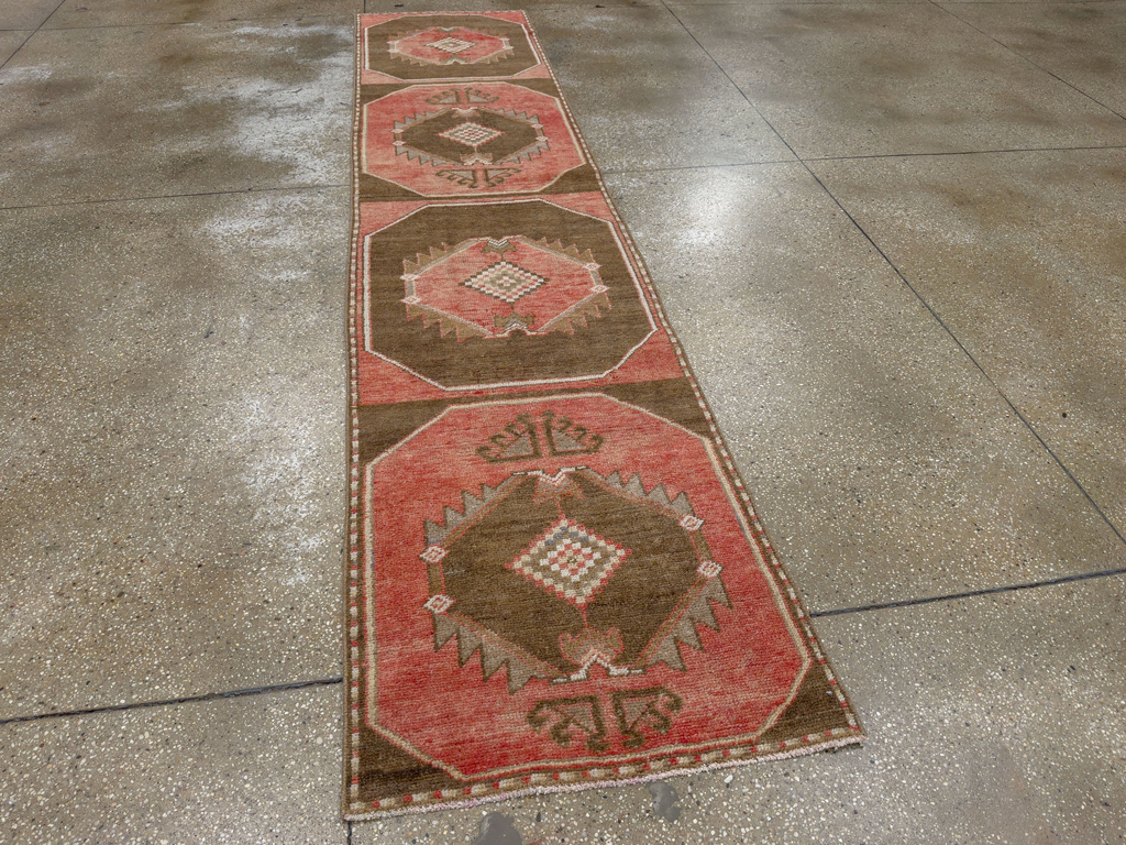 Vintage Turkish Anatolian Runner, No.33837 - Gsblank