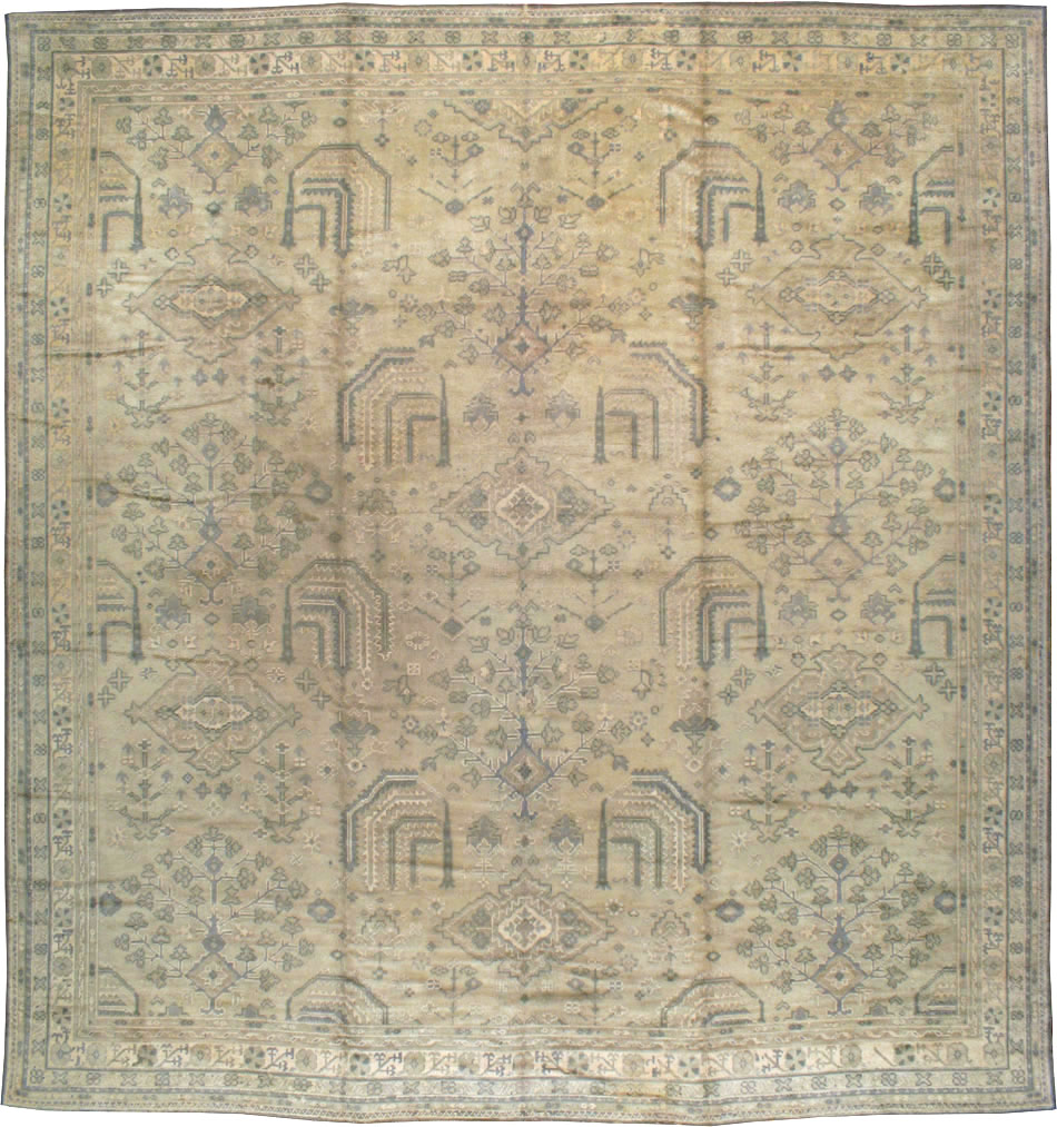 Vintage European Oushak Carpet, No.8050 - Gsblank