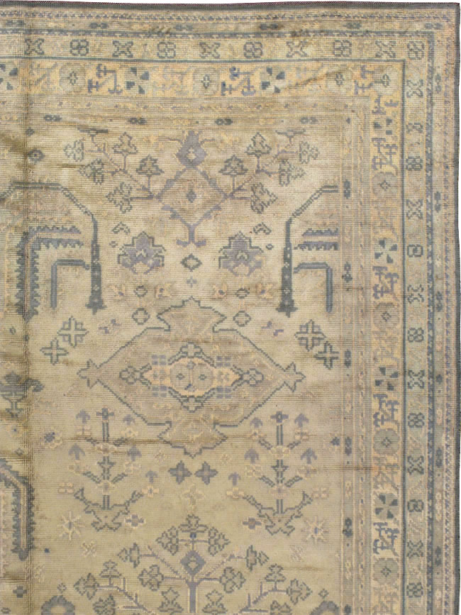 Vintage European Oushak Carpet, No.8050 - Gsblank