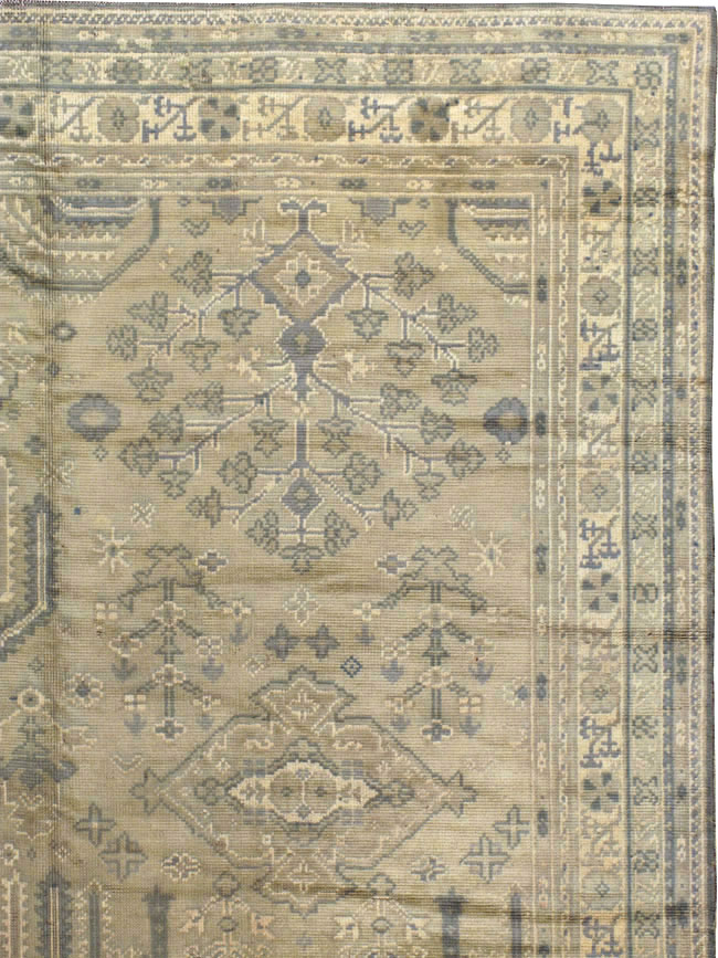 Vintage European Oushak Carpet, No.8050 - Gsblank