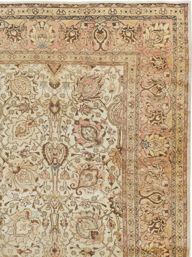 Antique Persian Tabriz Carpet, No.8111 - Gsblank