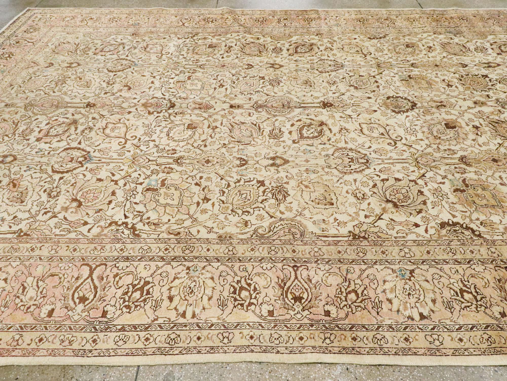Antique Persian Tabriz Carpet, No.8111 - Gsblank