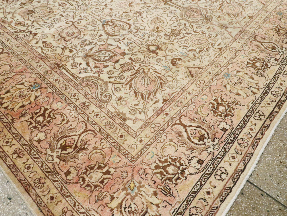 Antique Persian Tabriz Carpet, No.8111 - Gsblank