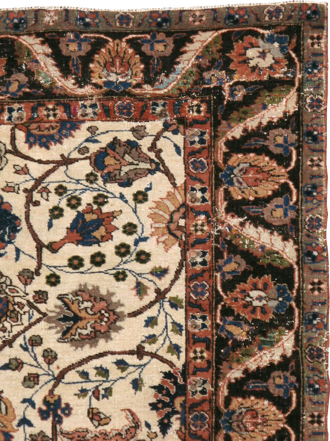 Antique Persian Tabriz Distressed Rug, No.8114 - Gsblank