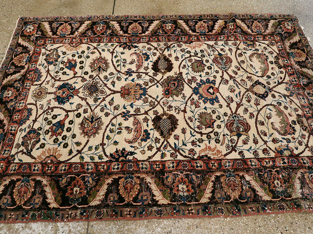 Antique Persian Tabriz Distressed Rug, No.8114 - Gsblank
